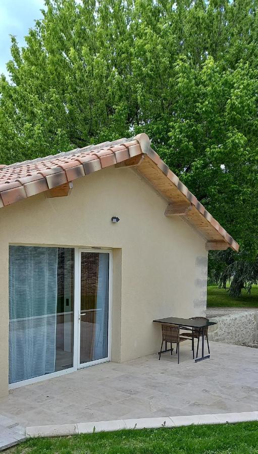 Bed and Breakfast L'Atelier D'Andre à Monbahus Extérieur photo